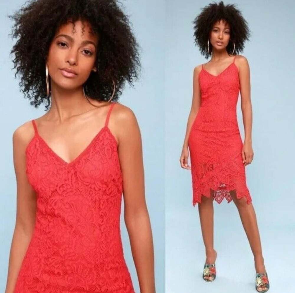 BB Dakota RSVP Rylee Red Lace Sleeveless Midi Dress